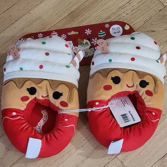 Squishmallows Other - Squishmallow Holiday Kids Slippers - Red and White 2/3 kids 4/5 women